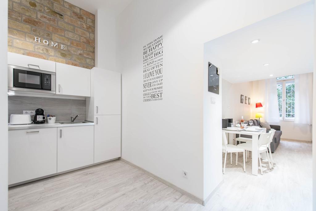 Happy Home Joy Budapest Exterior photo